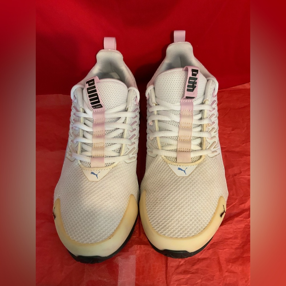 PUMA - Picture 3 of 8